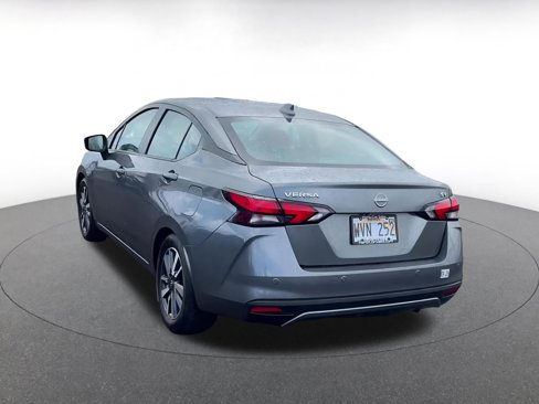 Used 2023 Nissan Versa SV image 11