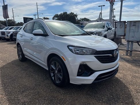 Used 2022 Buick Encore GX Select w/ Sport Touring Package image 4