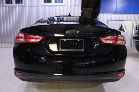 Used 2020 Chevrolet Malibu LT w/ Midnight Edition image 4