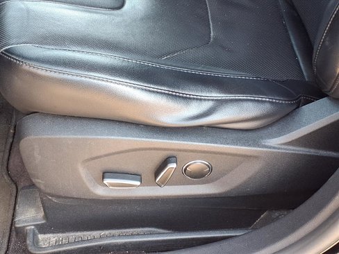 Used 2016 Ford Edge Titanium w/ Equipment Group 302A image 4