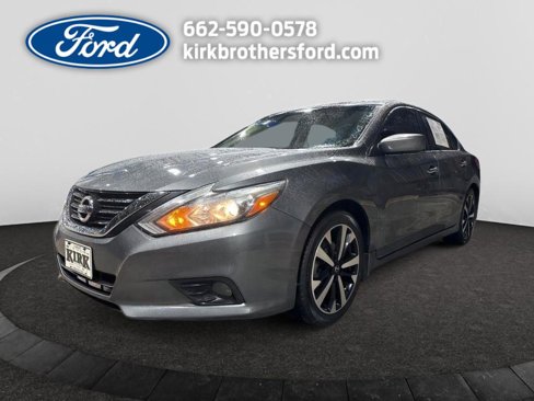 Used 2018 Nissan Altima 2.5 SR image 2