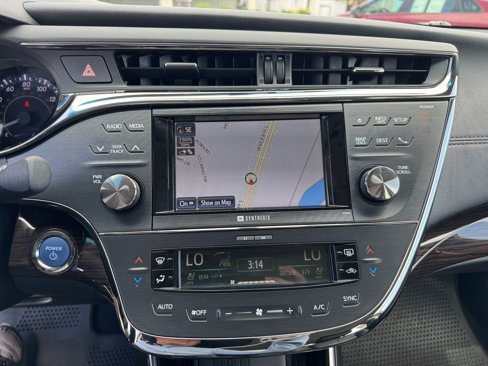 Used 2014 Toyota Avalon Limited image 21