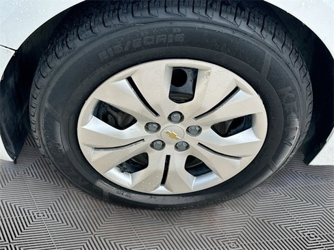 Used 2014 Chevrolet Cruze LS image 26
