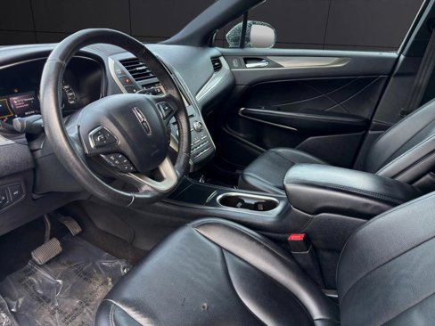 Used 2017 Lincoln MKC Premiere image 12