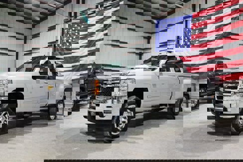 Used 2011 Chevrolet Silverado 3500 LTZ w/ LTZ Plus Package image 3