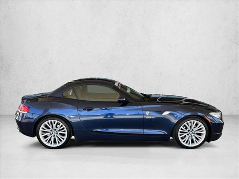 Used 2011 BMW Z4 sDrive35i image 4