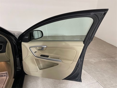 Used 2015 Volvo S60 T5 Premier image 23
