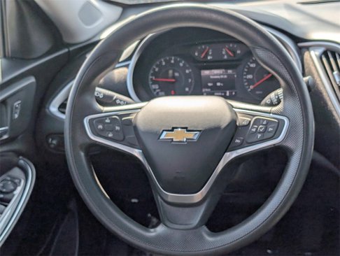 Used 2022 Chevrolet Malibu LT image 12