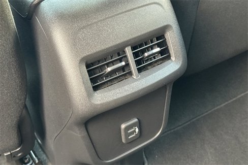 Used 2024 Chevrolet Equinox LT image 15