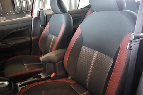 New 2025 Nissan Versa SR w/ Trunk Package image 19