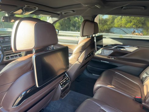 Used 2018 BMW 750Li xDrive image 14