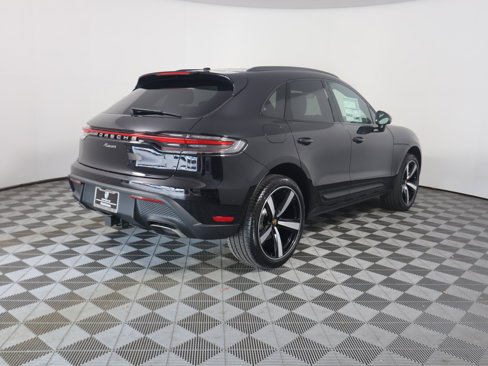 New 2025 Porsche Macan image 7