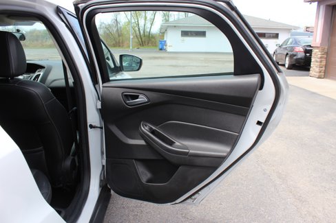 Used 2014 Ford Focus SE w/ Equipment Group 201A image 37