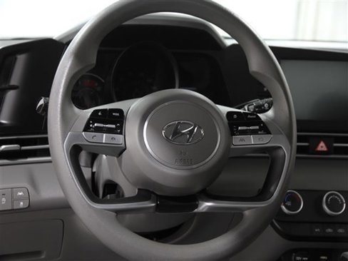 Certified 2023 Hyundai Elantra SE image 7