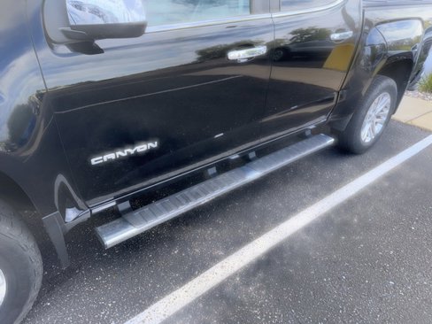 Used 2016 GMC Canyon SLT image 10