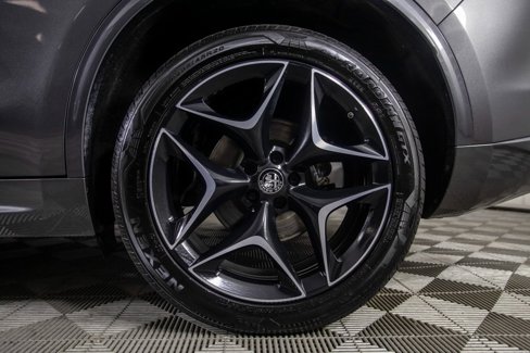 Used 2020 Alfa Romeo Stelvio Ti Sport image 45