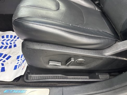 Used 2019 Ford Edge Titanium w/ Equipment Group 301A image 38