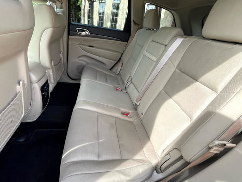 Used 2014 Jeep Grand Cherokee Laredo w/ Quick Order Package 23E image 37