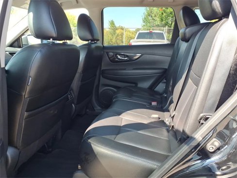Used 2019 Nissan Rogue SL image 10