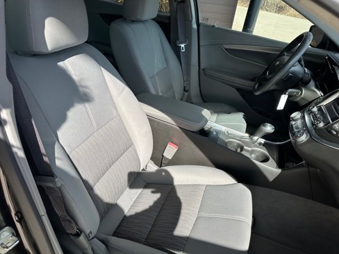 Used 2017 Chevrolet Impala LS image 16