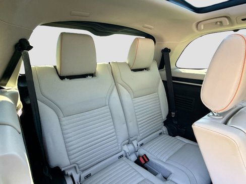 Used 2019 Land Rover Discovery HSE Luxury image 29