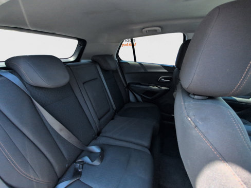Used 2022 Chevrolet Trax LS w/ Tint and Cruise Package image 20