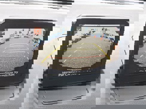 Used 2020 Toyota Yaris LE image 17