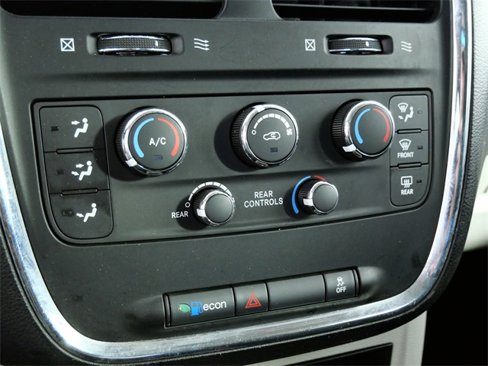 Used 2012 Dodge Grand Caravan SE image 19