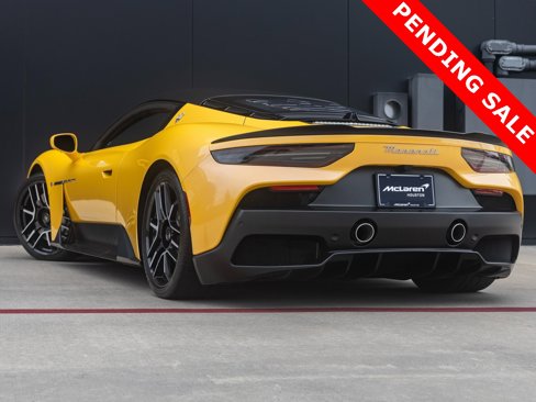 Used 2022 Maserati MC20 Coupe image 7