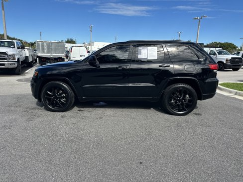 Used 2022 Jeep Grand Cherokee Laredo X image 7