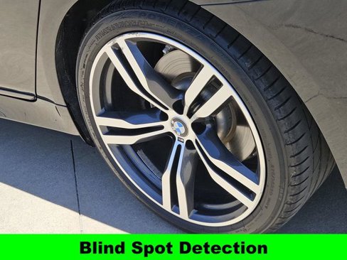 Used 2016 BMW 740i image 9