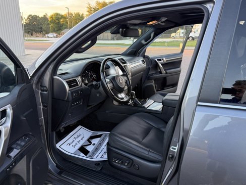 Used 2021 Lexus GX 460 Premium image 18