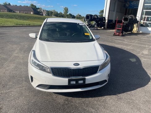 Used 2018 Kia Forte LX w/ LX Popular Package image 2