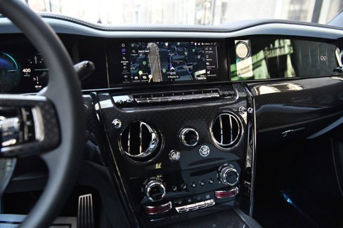 New 2025 Rolls-Royce Cullinan Black Badge image 19