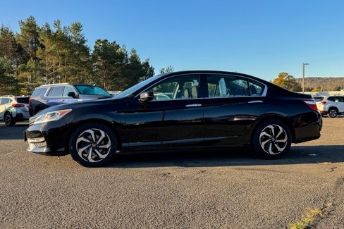 Used 2017 Honda Accord EX image 5