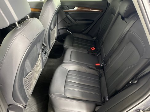 Used 2023 Audi Q5 2.0T Premium w/ Convenience Package image 24
