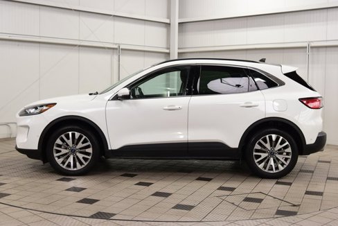 Used 2020 Ford Escape Titanium w/ Titanium Premium Package 2.0 image 4