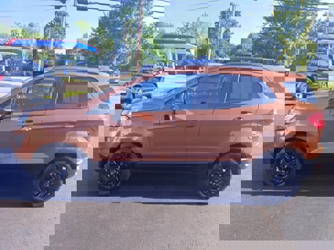 Used 2020 Ford EcoSport SE image 1