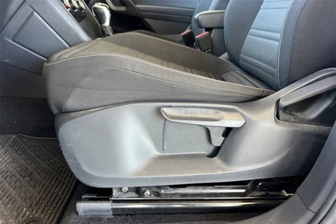 Used 2022 Volkswagen Tiguan S image 17