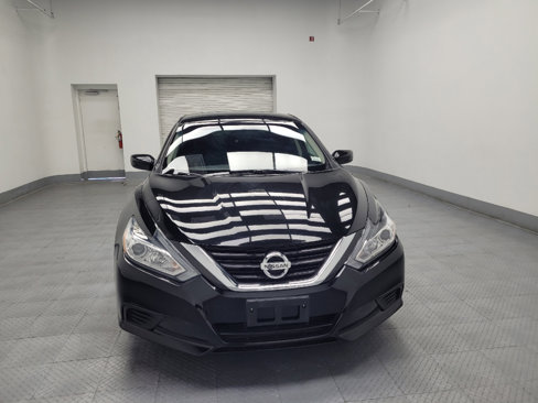 Used 2018 Nissan Altima 2.5 S w/ S Convenience Package image 14