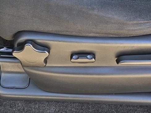 Used 2013 Chevrolet Suburban LS image 22