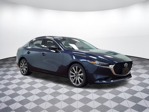 Used 2020 MAZDA MAZDA3 Sedan w/ Premium Package image 6