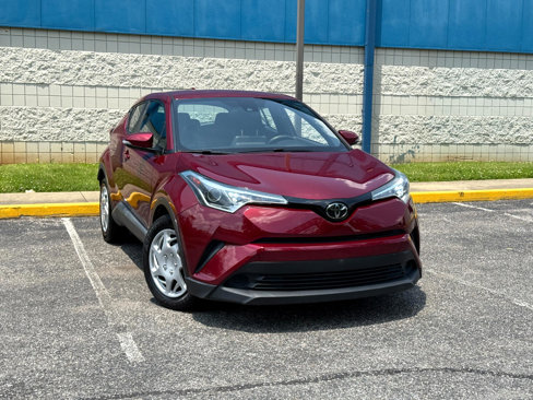 Used 2019 Toyota C-HR LE image 3