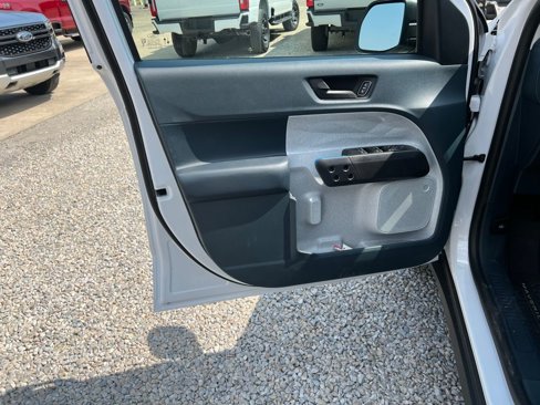 New 2025 Ford Maverick XLT image 11