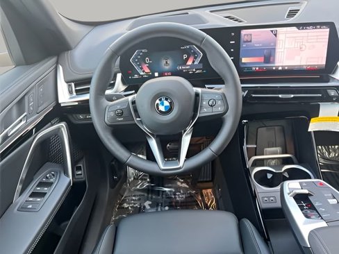 New 2025 BMW X1 xDrive28i w/ Technology Package image 13