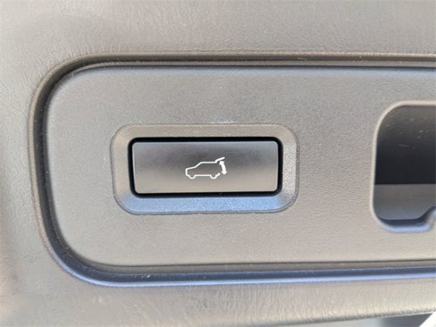 Used 2011 MAZDA CX-9 Grand Touring w/ Moonroof & Bose Audio Pkg image 13
