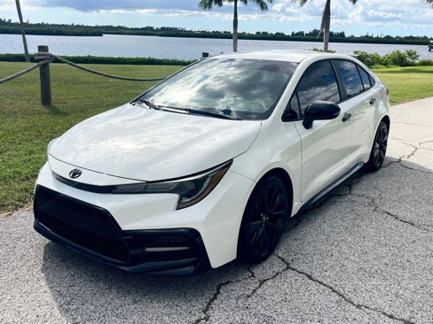 Used 2020 Toyota Corolla SE image 1