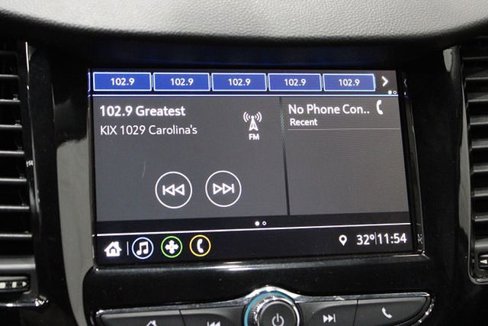Used 2019 Chevrolet Trax LT w/ LT Convenience Package image 25