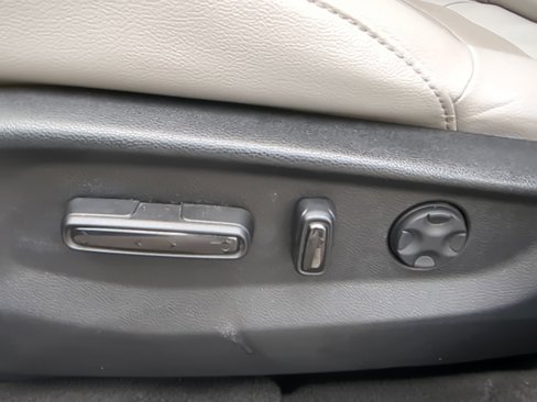 Used 2017 Honda CR-V Touring image 27