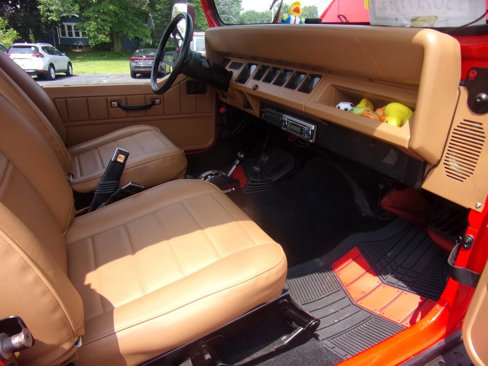 Used 1993 Jeep Wrangler S image 14